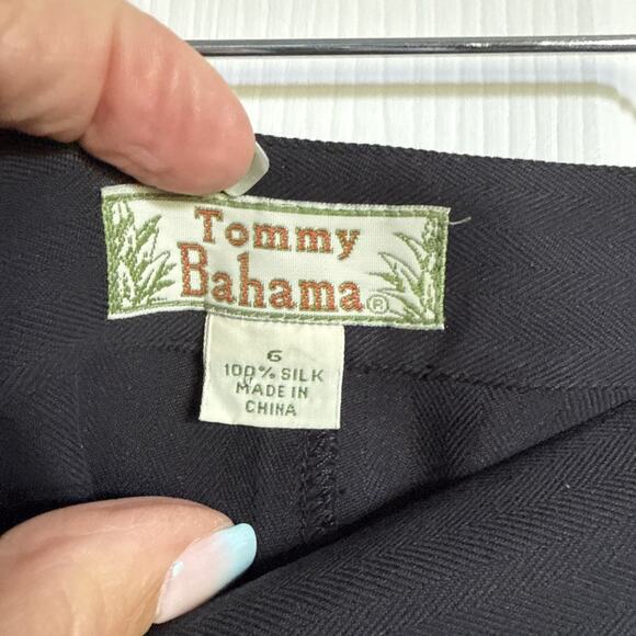 Tommy Bahama Women's Sz 6 100% Silk Wide Leg Capri Length Pants Black Pull On - Picture 8 of 11